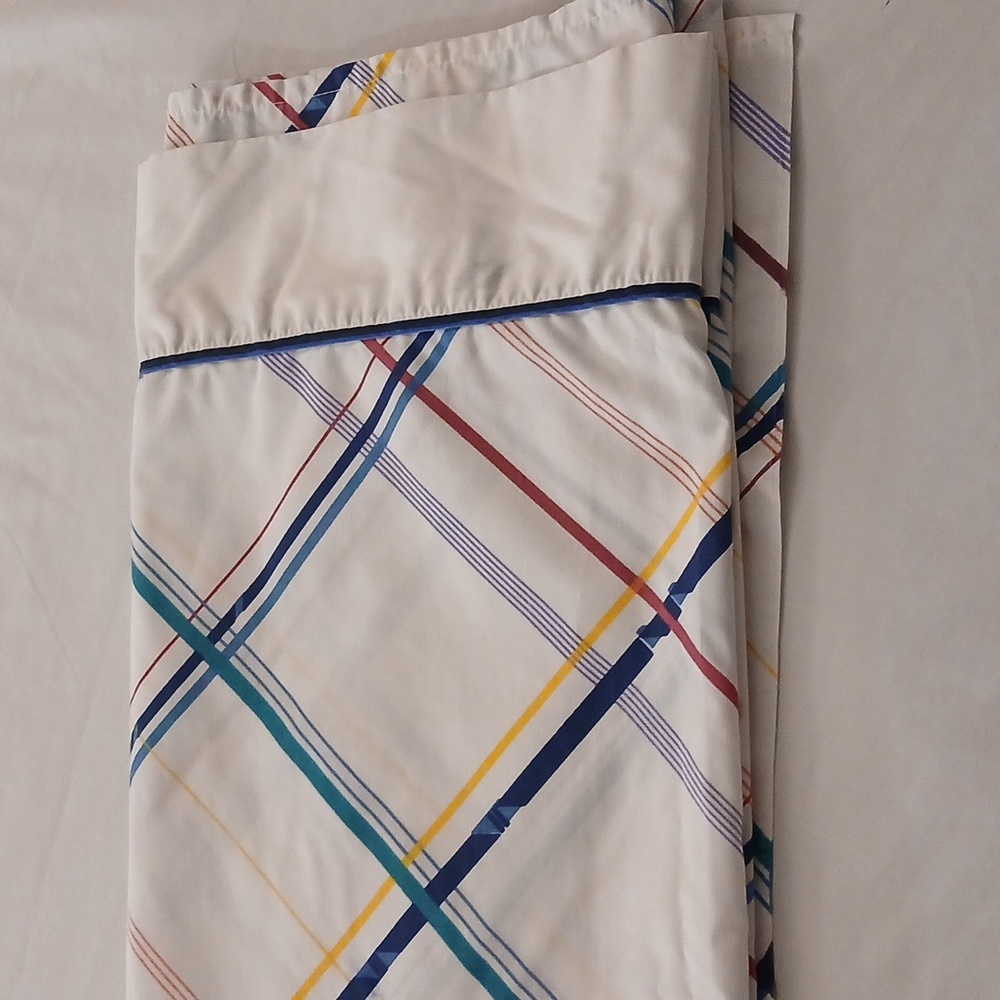 Vintage 3 Piece Queen Sheets - Picture 4 of 11